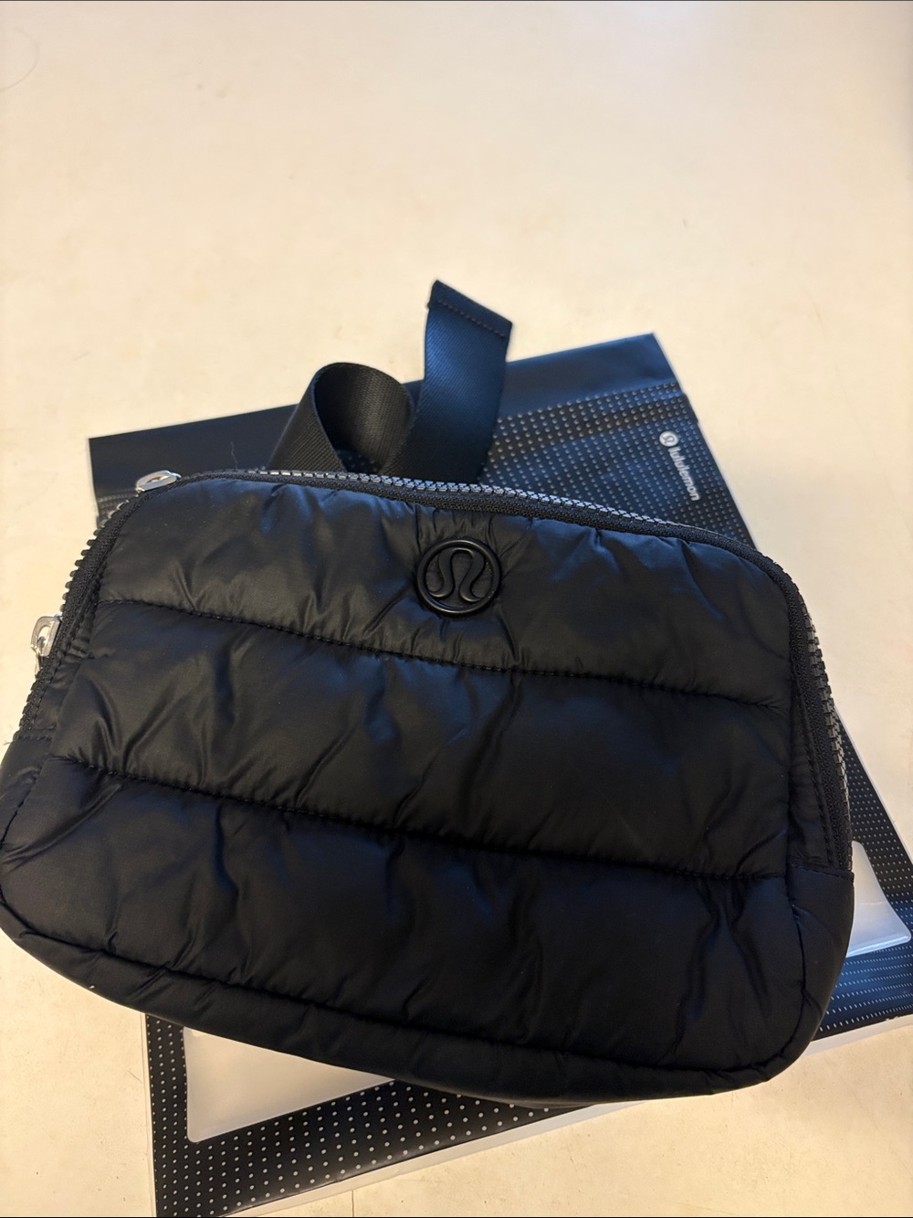 Lululemon Everywhe belt bag